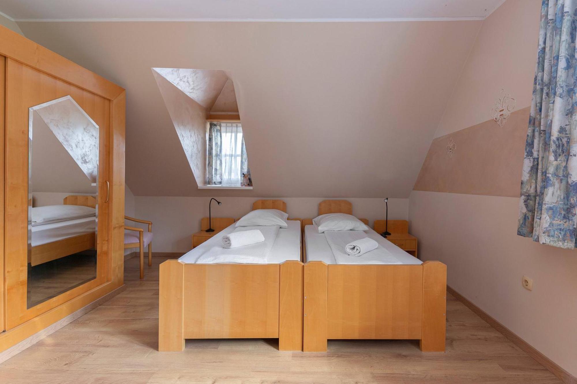 Hotel Burger Venise Recica ob Savinji Luaran gambar